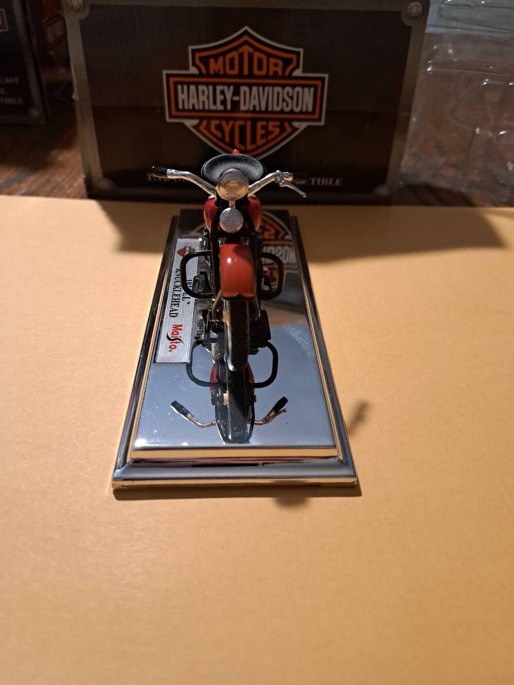 Vintage 2001 Harley-Davidson Maisto Avon 1936 LEL Knucklehead Diecast Motorcycle - Picture 3 of 6